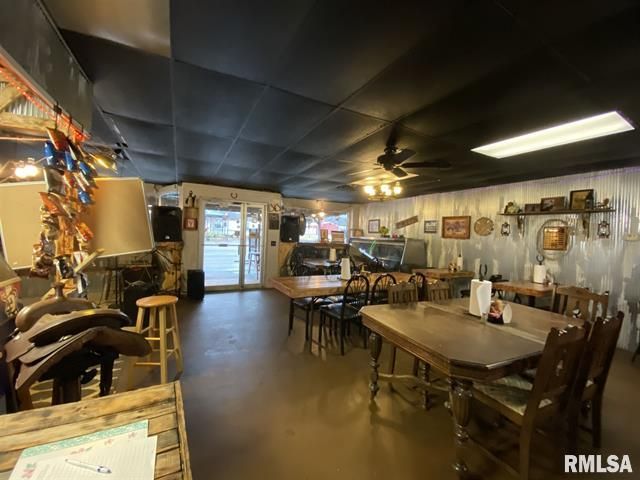 1125 Wilson St, Stonefort, IL 62987